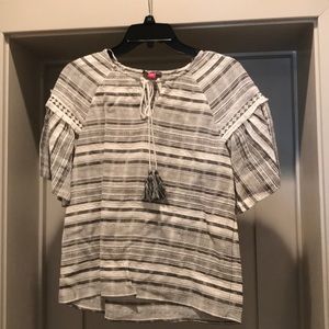 Vince Camuto- top